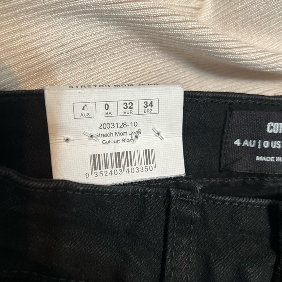 COTTON ON STRETCH MOM JEAN - Picture 9 of 16